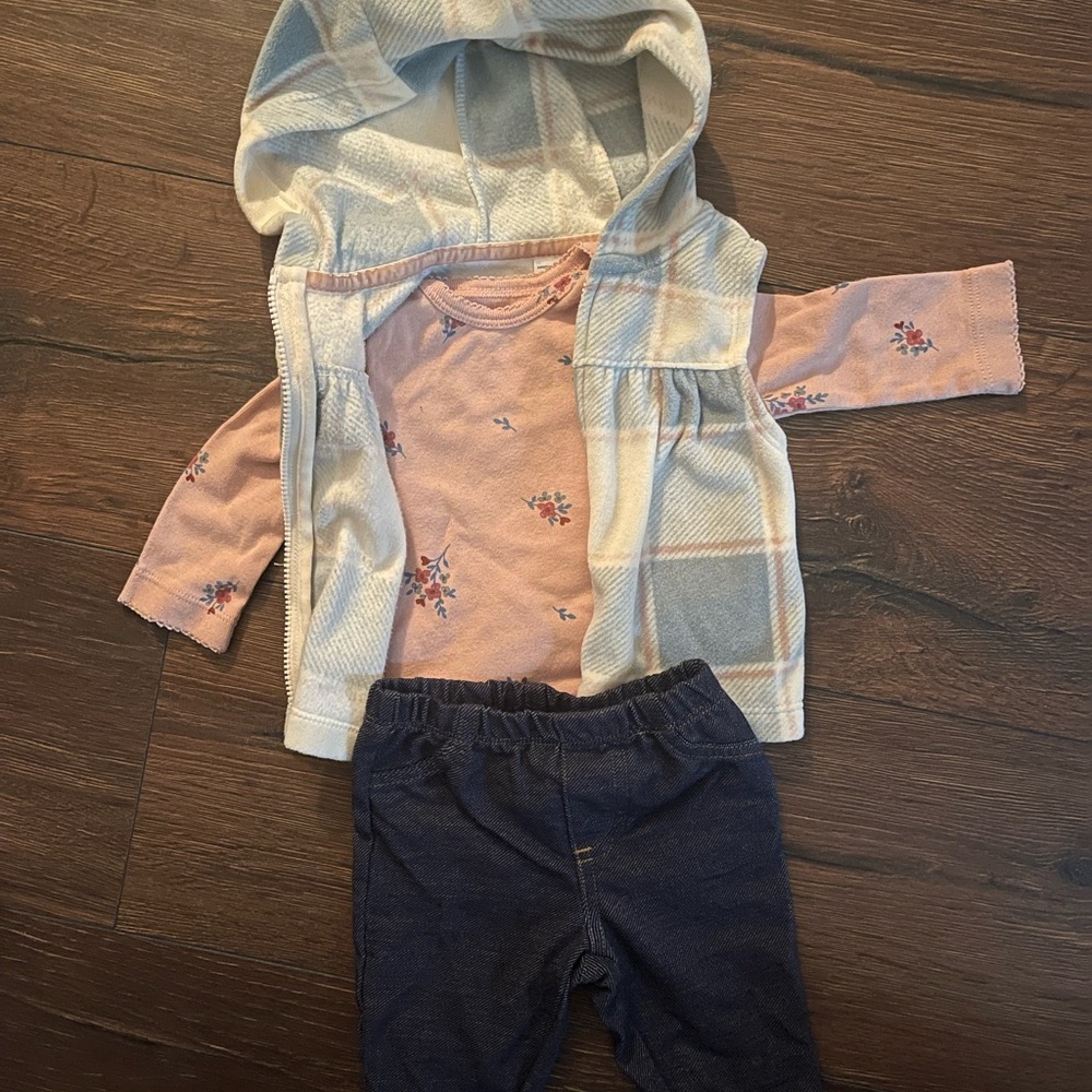 Carters 3m outfit